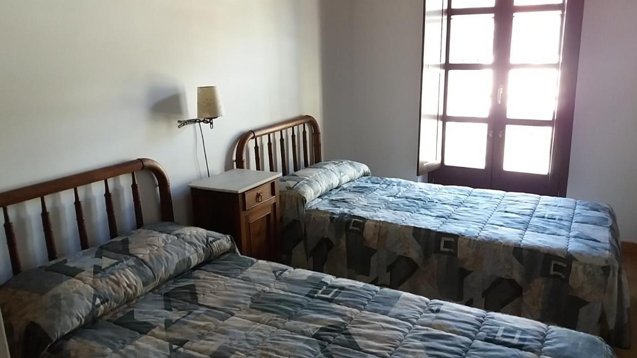 Apartaments Morello Естери д'Анеу Екстериор снимка